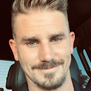 Meet your Posher, Josh